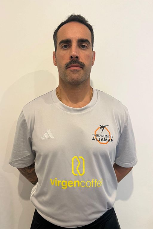 Adán Vázquez